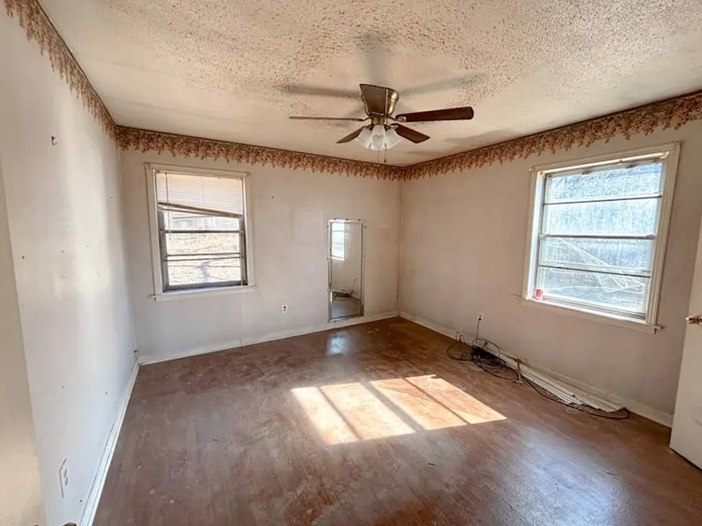 6097 Co Highway 157 Hamilton AL 35570