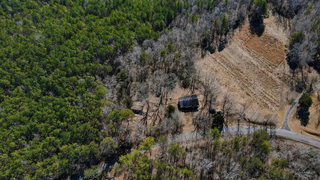 6097 Co Highway 157 Hamilton AL 35570