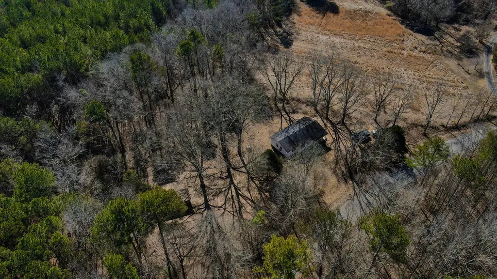 6097 Co Highway 157 Hamilton AL 35570