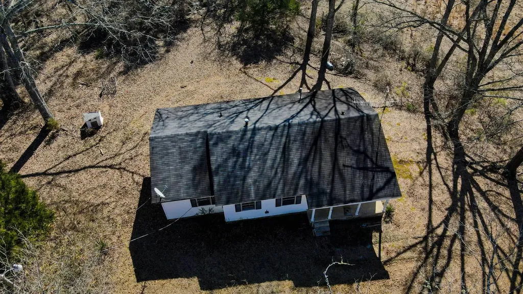 6097 Co Highway 157 Hamilton AL 35570