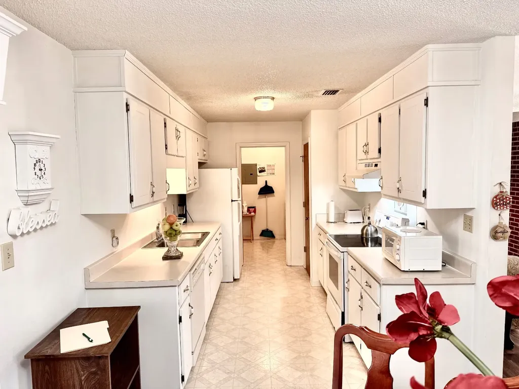 21370 Highway 69 Coffeeville AL 36524