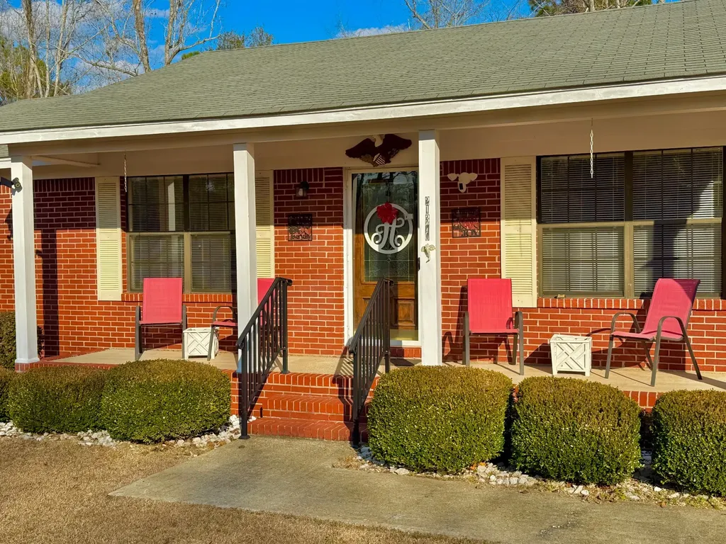 21370 Highway 69 Coffeeville AL 36524