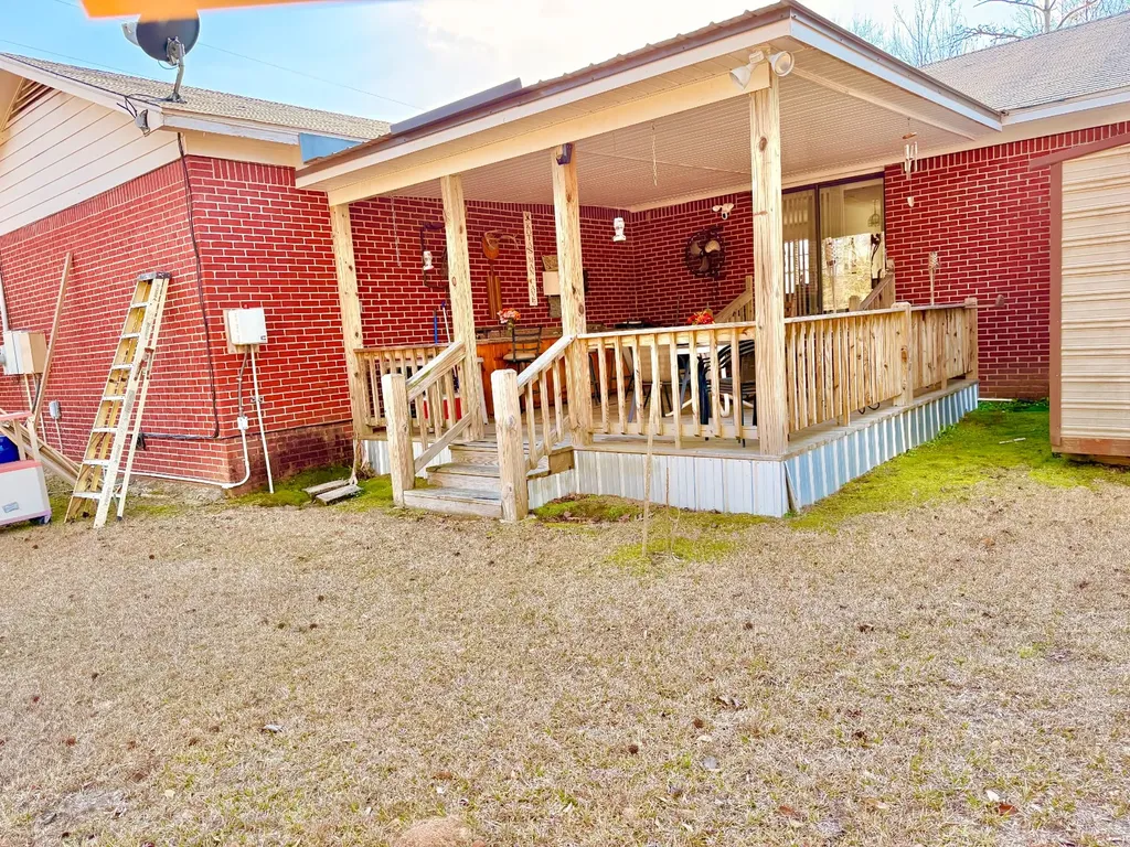 21370 Highway 69 Coffeeville AL 36524