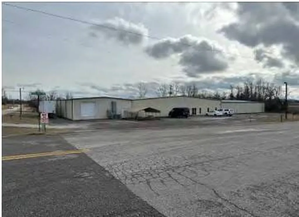 35 Herring Cross Roads Russellville AL 35654