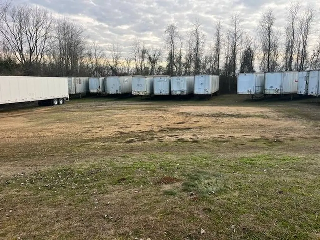 35 Herring Cross Roads Russellville AL 35654