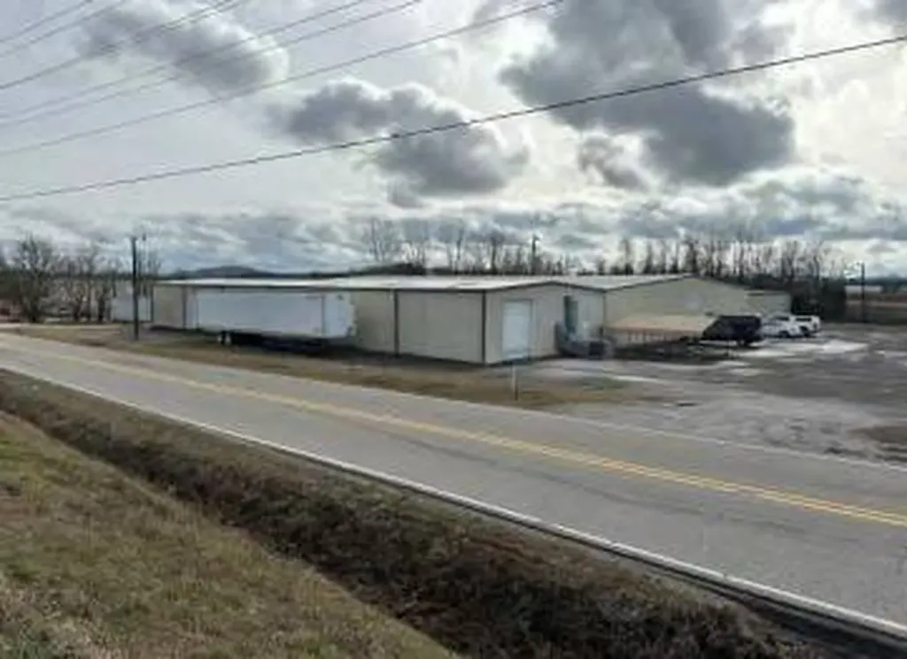 35 Herring Cross Roads Russellville AL 35654