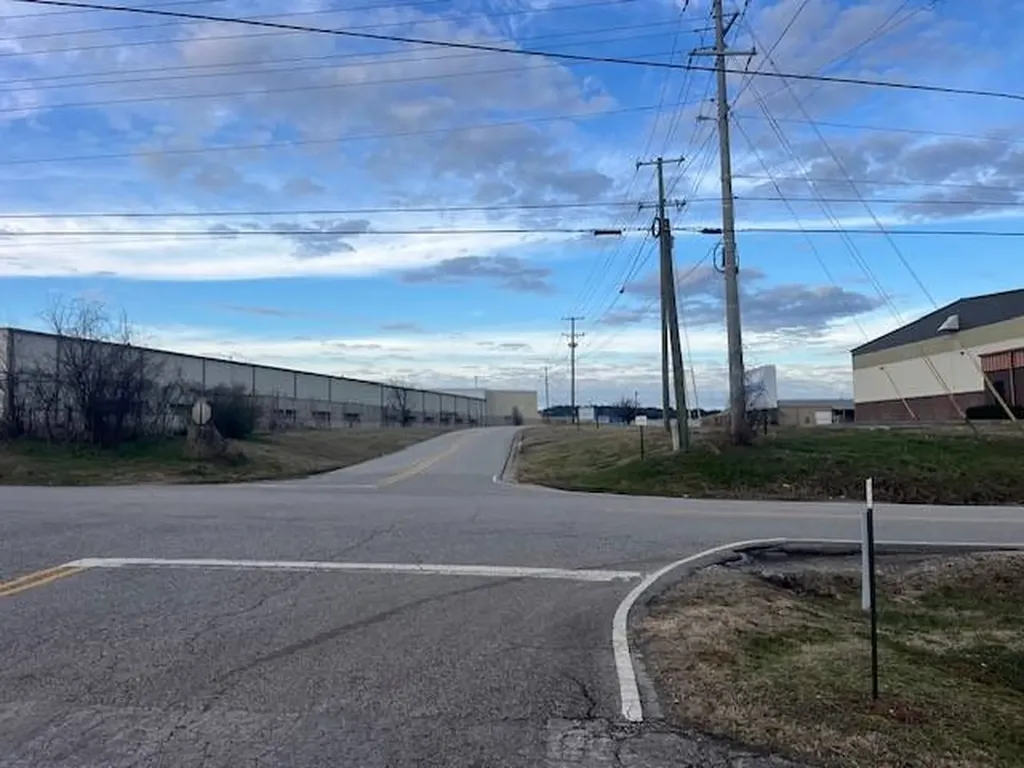 35 Herring Cross Roads Russellville AL 35654