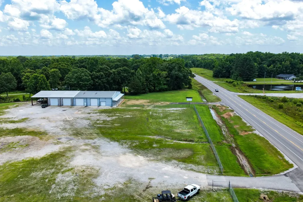 13340 Highway 20 Florence AL 35633