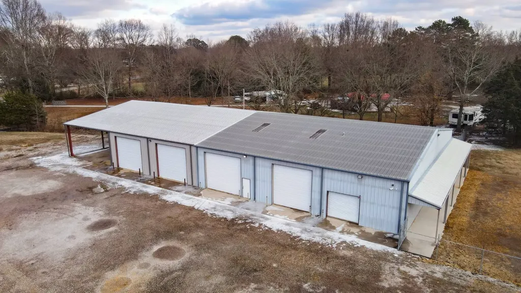 13340 Highway 20 Florence AL 35633