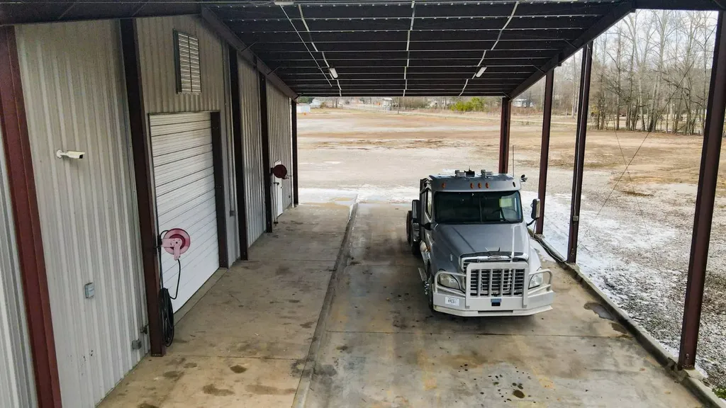 13340 Highway 20 Florence AL 35633