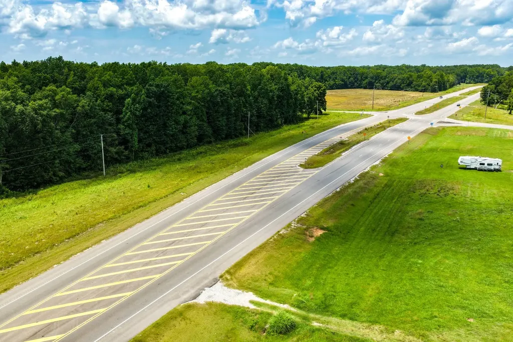 13340 Highway 20 Florence AL 35633