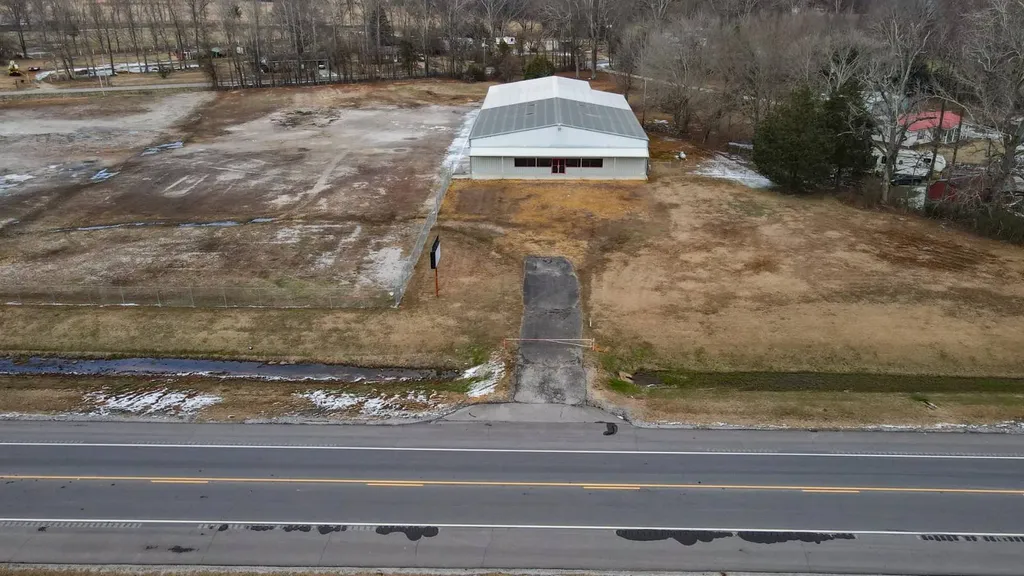 13340 Highway 20 Florence AL 35633