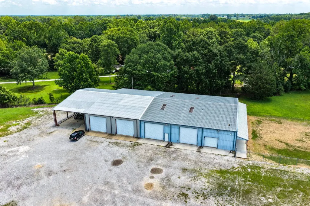 13340 Highway 20 Florence AL 35633