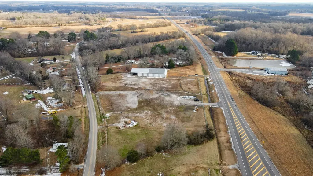 13340 Highway 20 Florence AL 35633