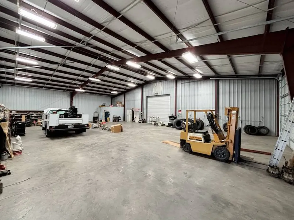13340 Highway 20 Florence AL 35633