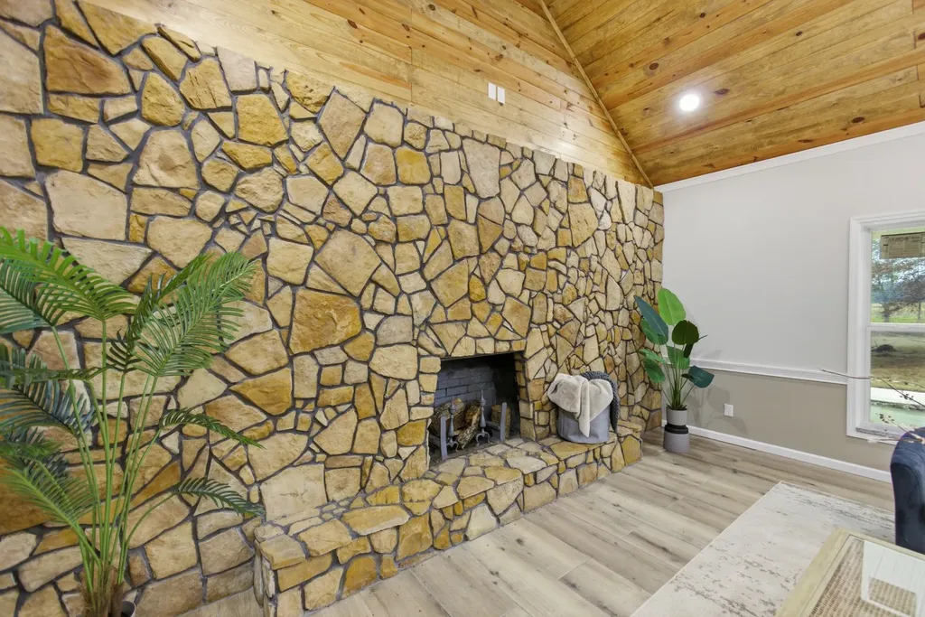 2182 County Road 2287 Glenwood AL 36034