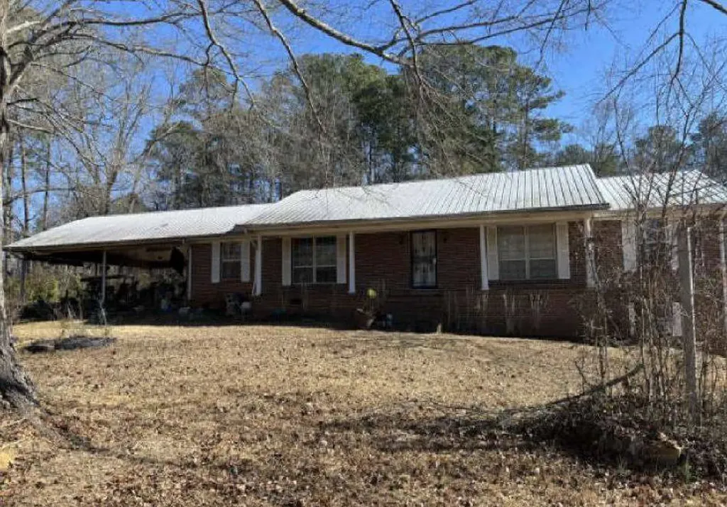 300 Wolf Creek S Road Pell City AL 35128