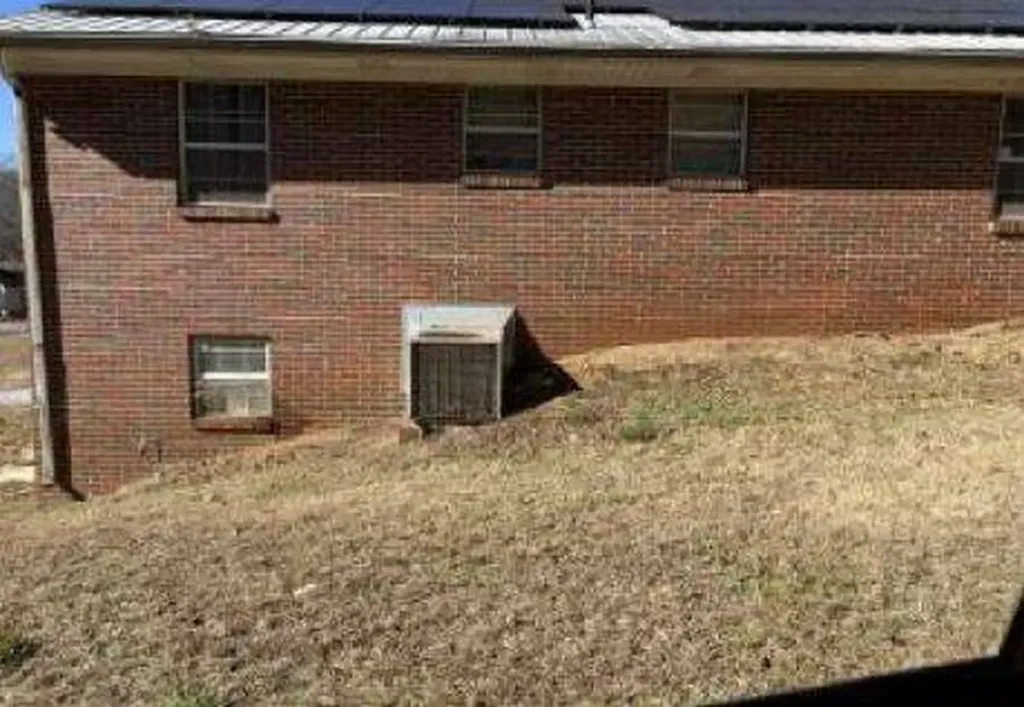 300 Wolf Creek S Road Pell City AL 35128