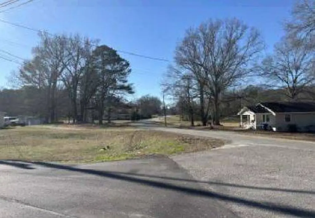 300 Wolf Creek S Road Pell City AL 35128