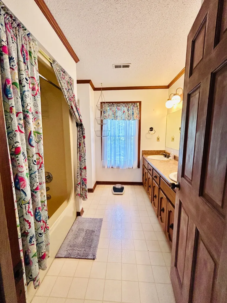 3871 County Road 30 Florence AL 35634