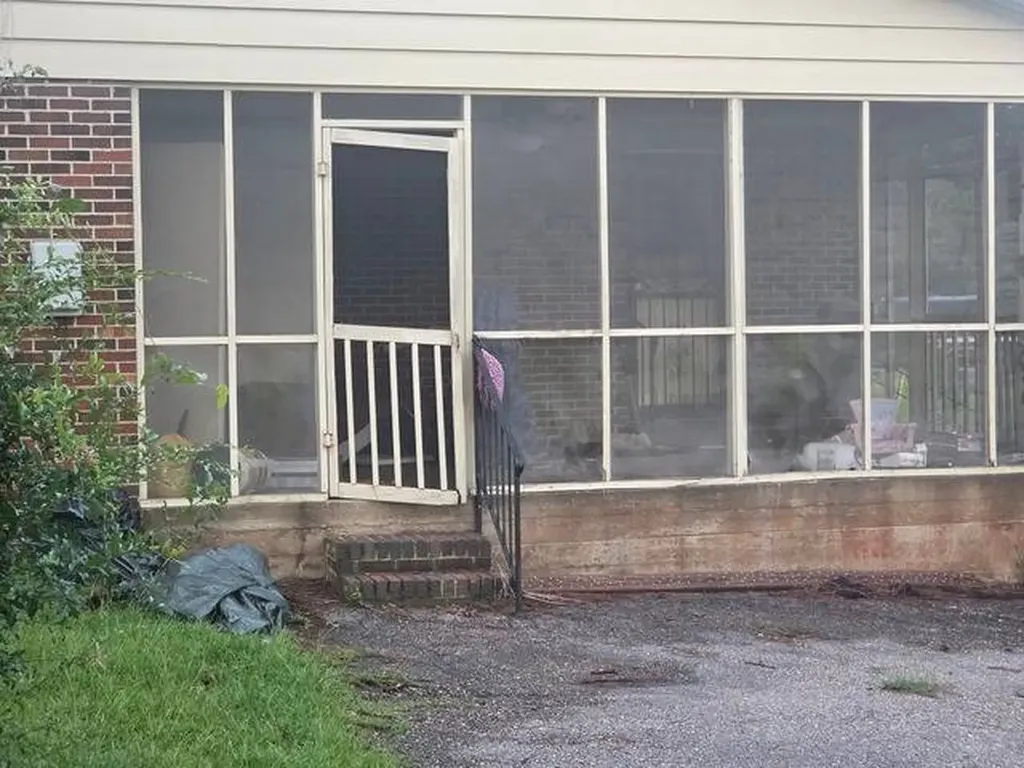 5443 Merrifield Drive Valley Grande AL 36703