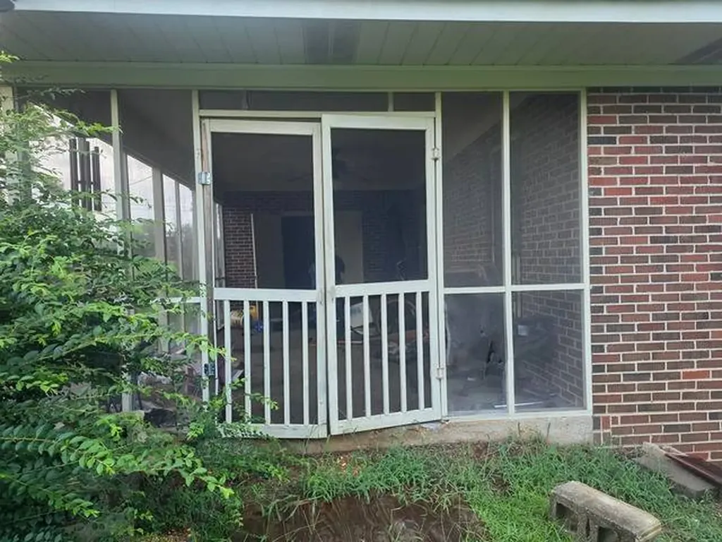 5443 Merrifield Drive Valley Grande AL 36703