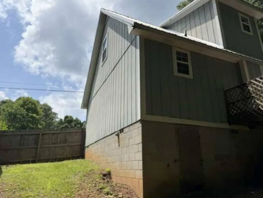 906 Ridgewood Drive Remlap AL 35133