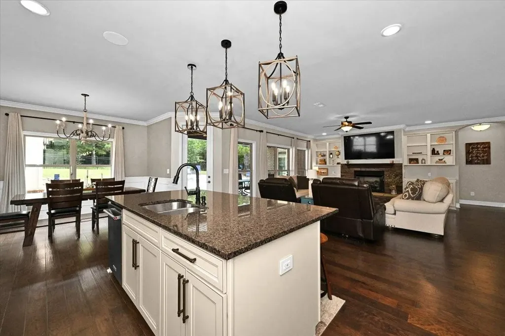 1111 Flatts Trace SW Cullman AL 35055