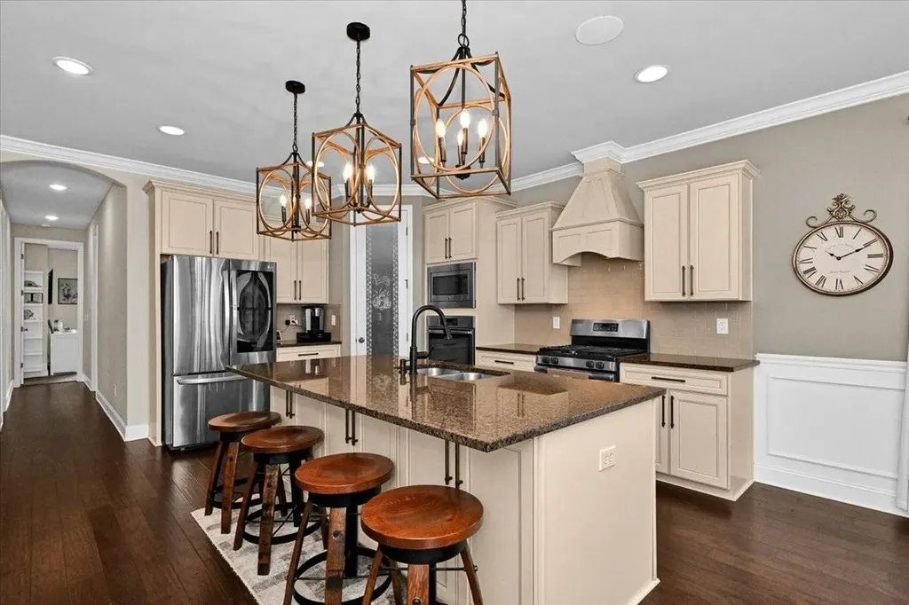1111 Flatts Trace SW Cullman AL 35055