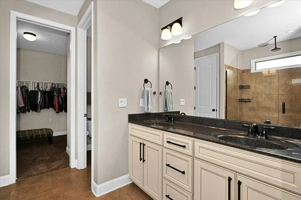 1111 Flatts Trace SW Cullman AL 35055