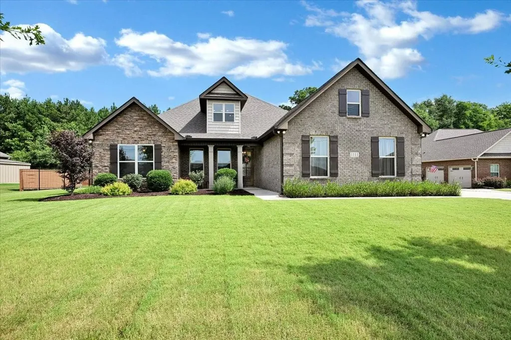 1111 Flatts Trace SW Cullman AL 35055