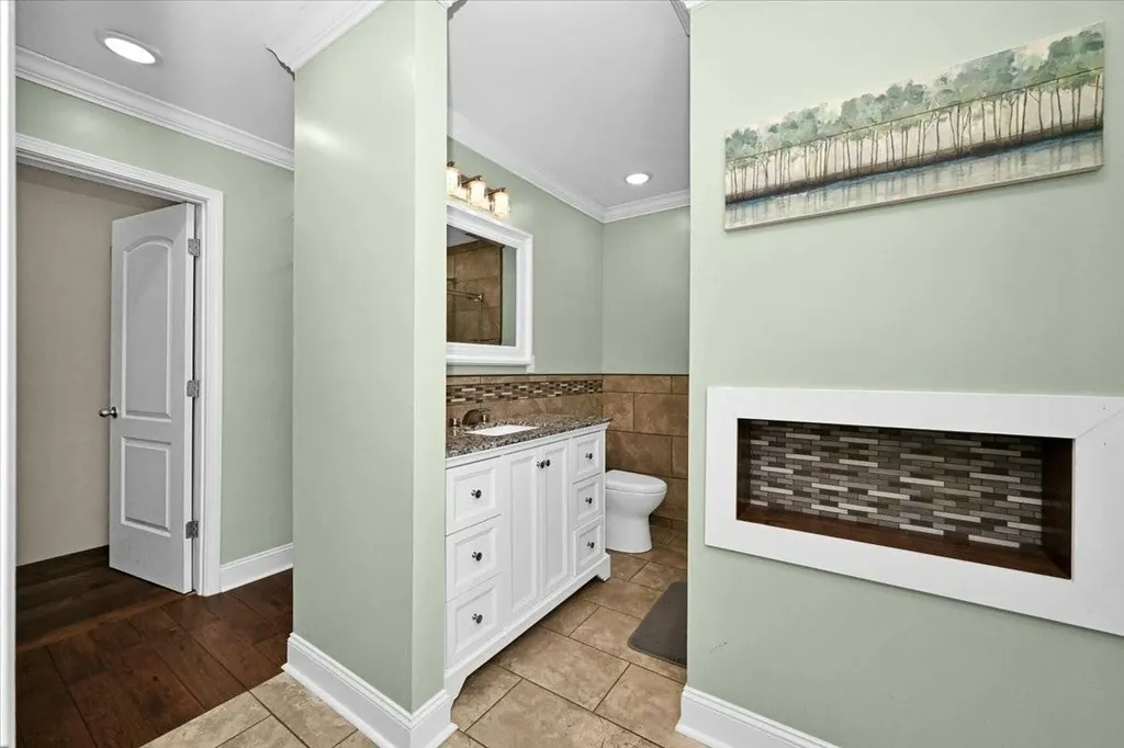 1111 Flatts Trace SW Cullman AL 35055