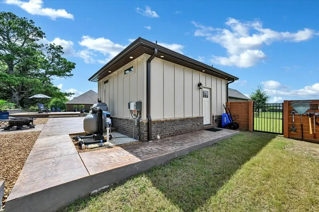 1111 Flatts Trace SW Cullman AL 35055