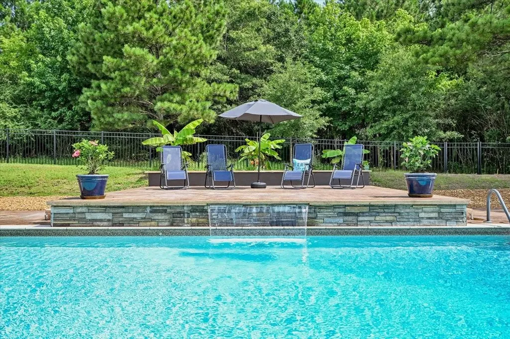 1111 Flatts Trace SW Cullman AL 35055