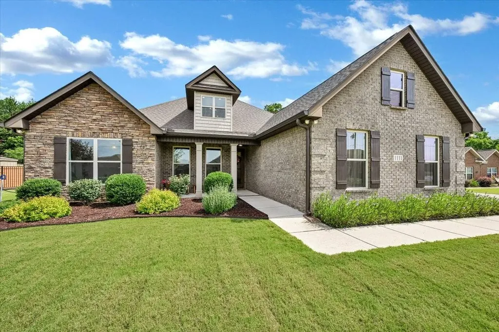 1111 Flatts Trace SW Cullman AL 35055