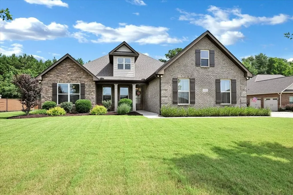 1111 Flatts Trace SW Cullman AL 35055