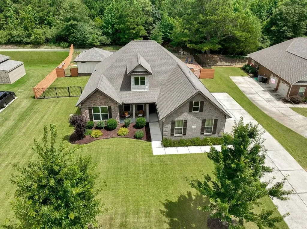 1111 Flatts Trace SW Cullman AL 35055