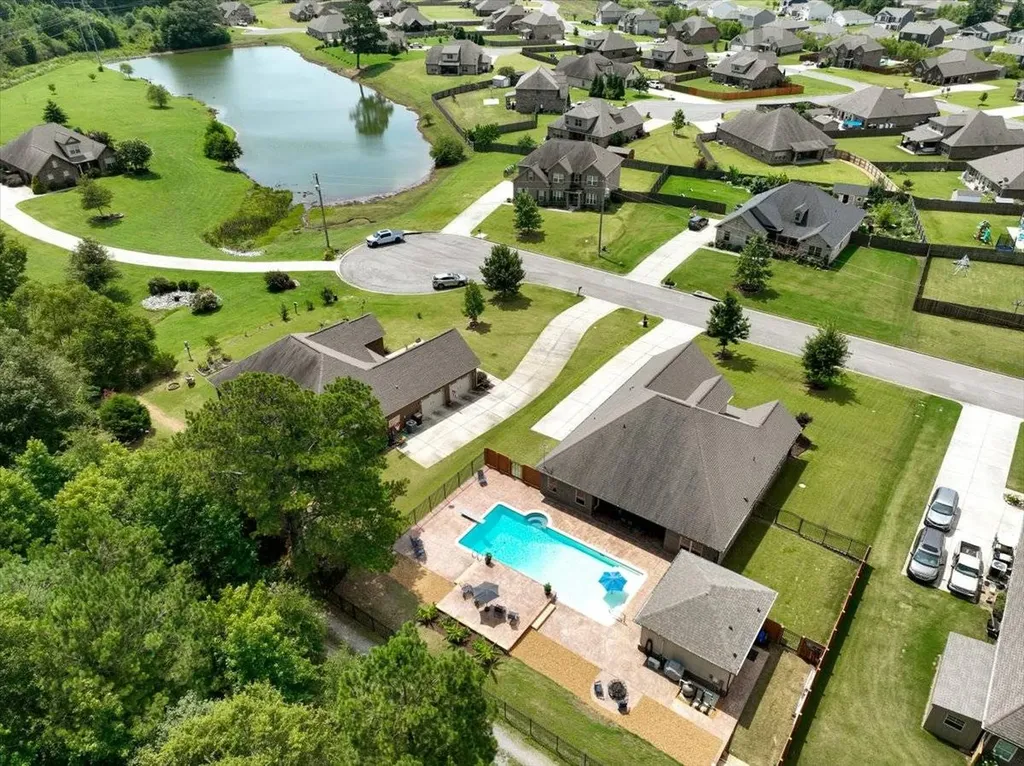 1111 Flatts Trace SW Cullman AL 35055