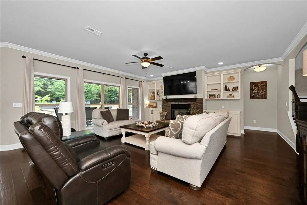 1111 Flatts Trace SW Cullman AL 35055