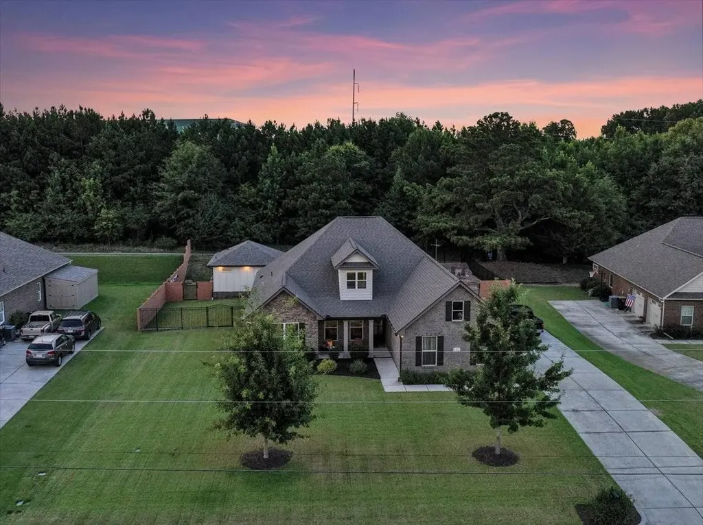 1111 Flatts Trace SW Cullman AL 35055