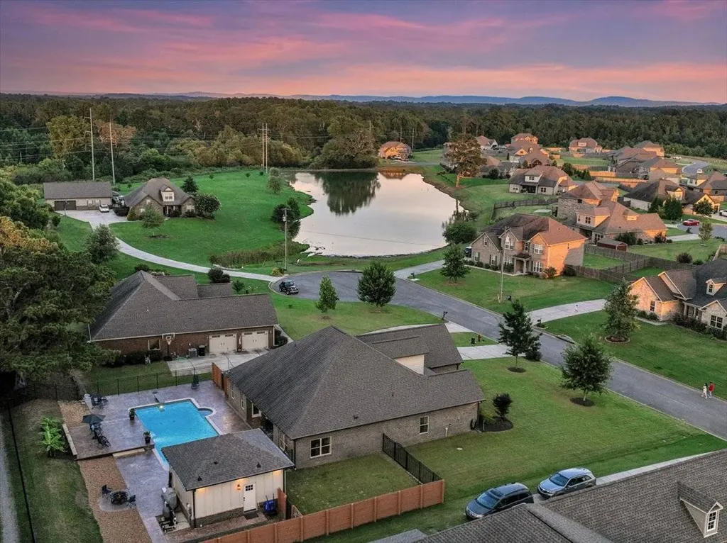 1111 Flatts Trace SW Cullman AL 35055