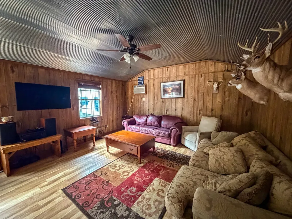 1025 Co Road 83 Burnsville AL 36703