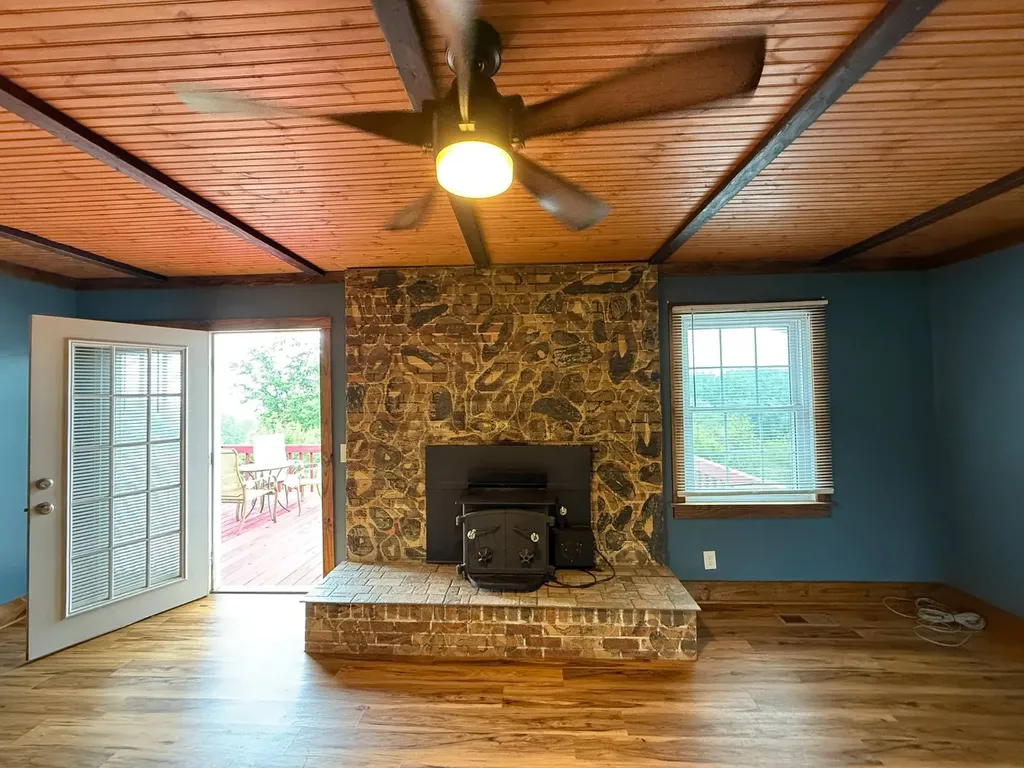 10359 County Road 65 Roanoke AL 36274