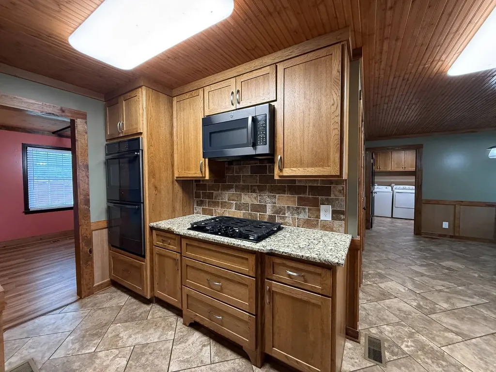 10359 County Road 65 Roanoke AL 36274