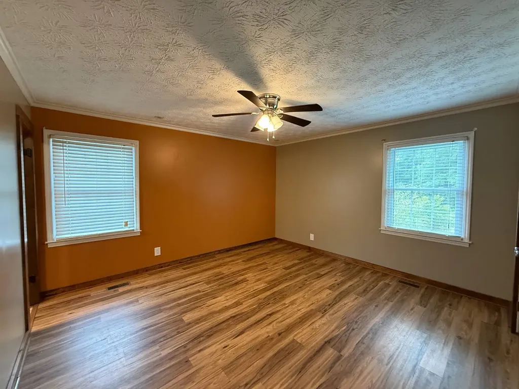 10359 County Road 65 Roanoke AL 36274