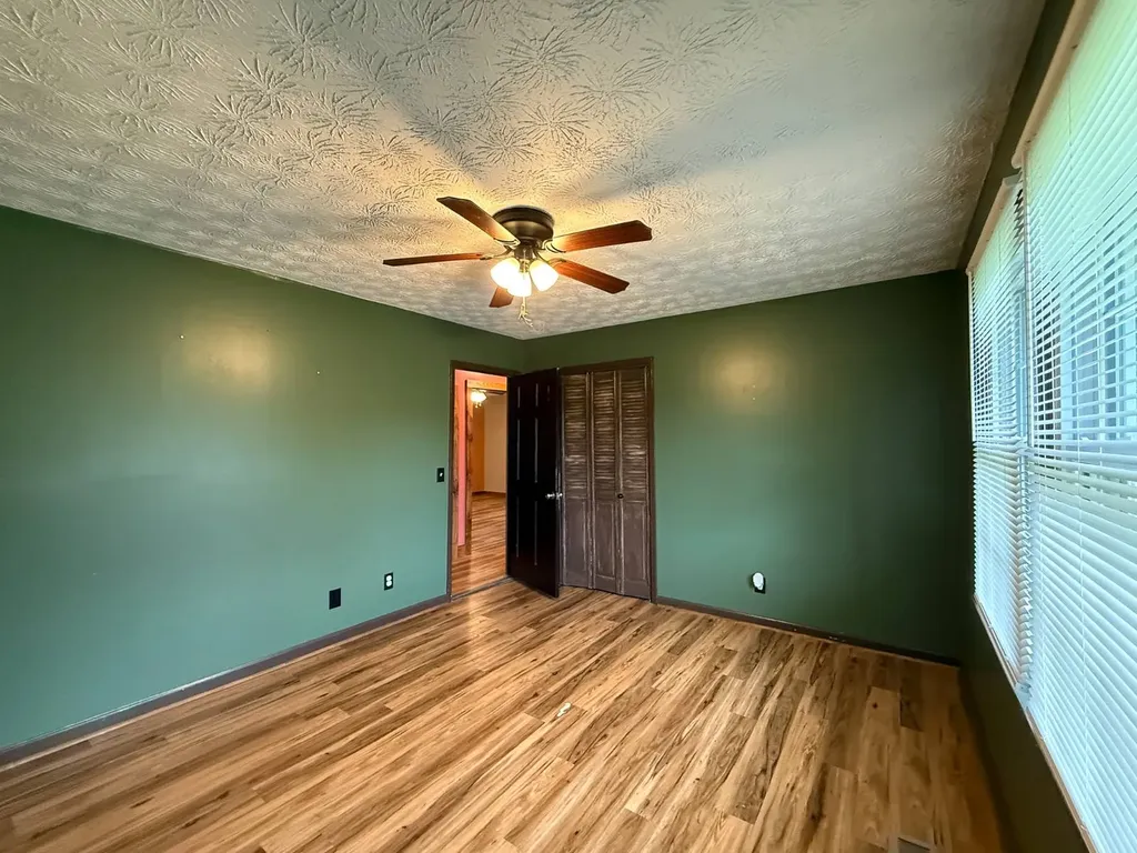 10359 County Road 65 Roanoke AL 36274