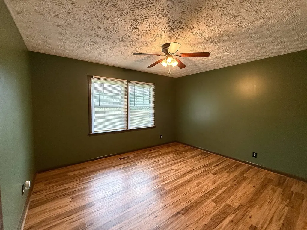 10359 County Road 65 Roanoke AL 36274