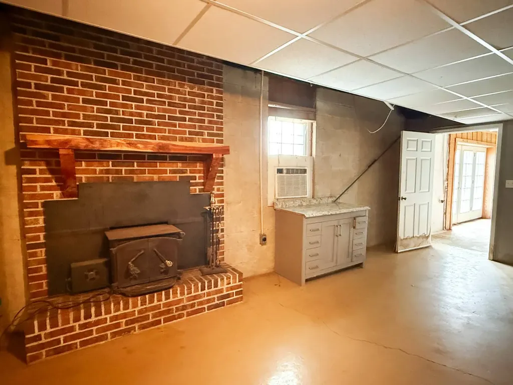10359 County Road 65 Roanoke AL 36274