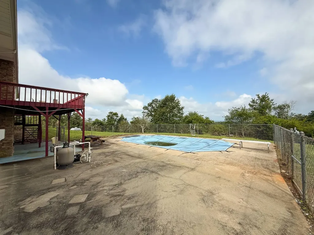 10359 County Road 65 Roanoke AL 36274