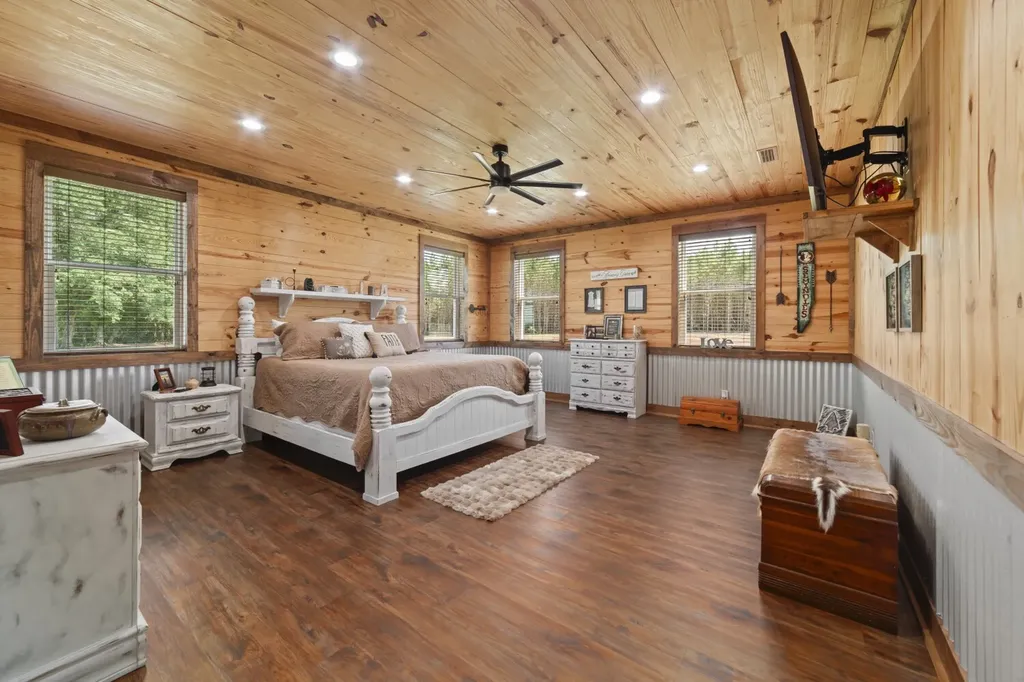 1882 County Road 4419 Brundidge AL 36010